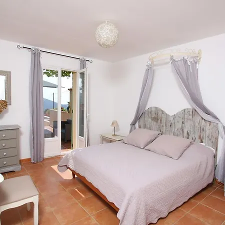 Domaine Victoria Villa *